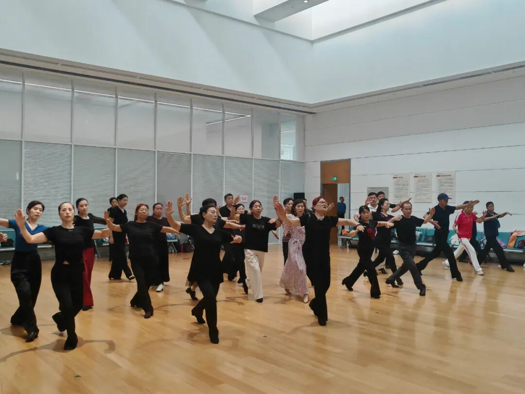 1758889392625175.jpg 2.jpg