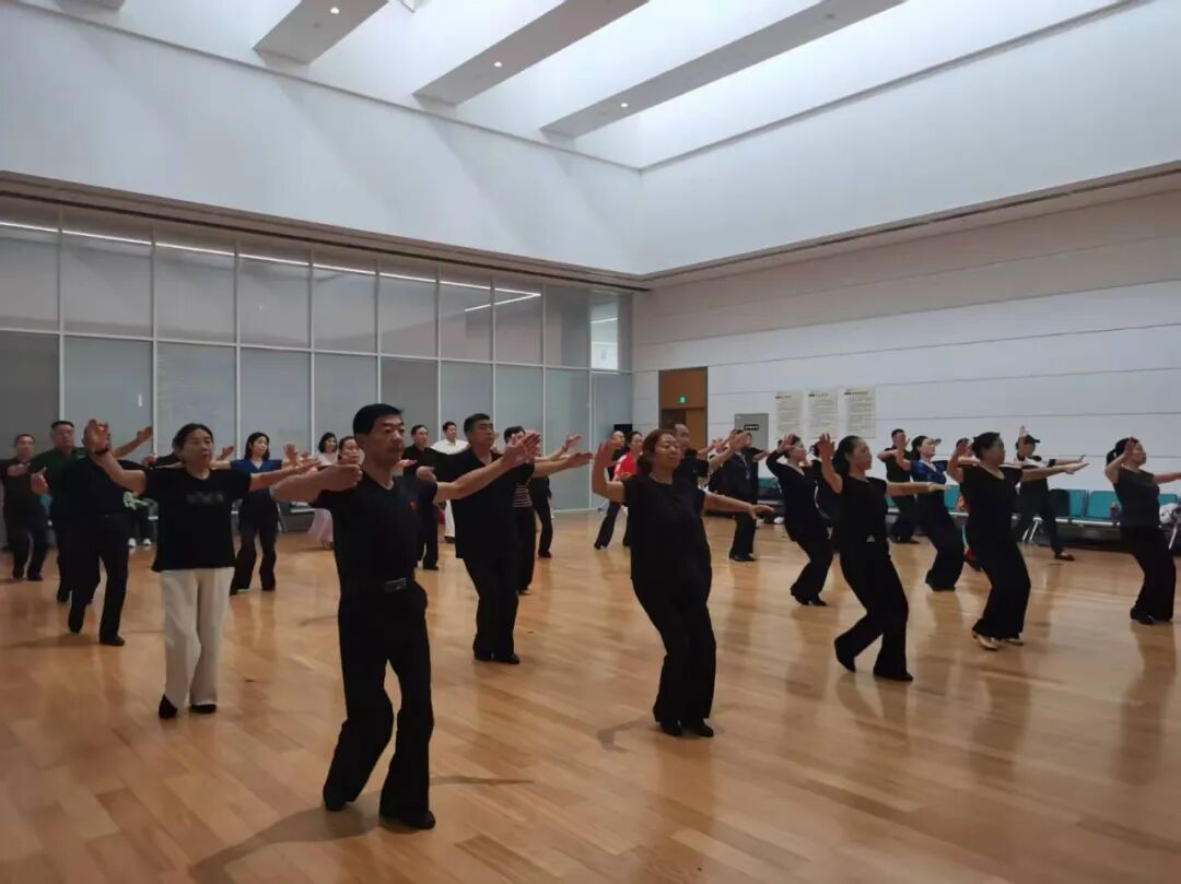 1758889398677505.jpg 3.jpg