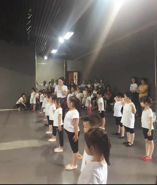 Fl201607181520579040